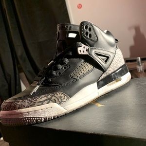 Jordan Spizike BG
